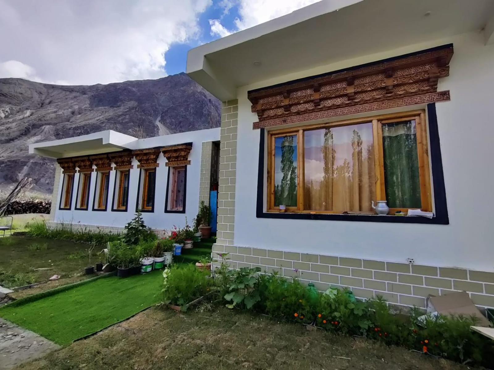 Nubra Holiday Deskit Buitenkant foto